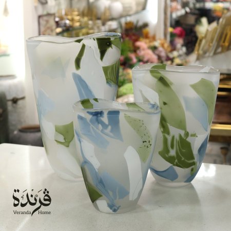 مزهريات زجاج الماني ابيض واخضر وازرق